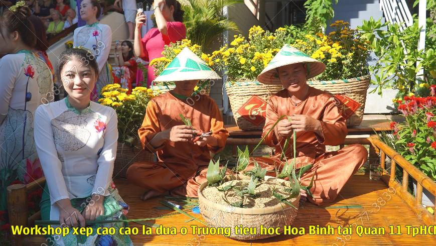 Workshop xep cao cao la dua o Truong tieu hoc Hoa Binh tai Quan 11, TpHCM