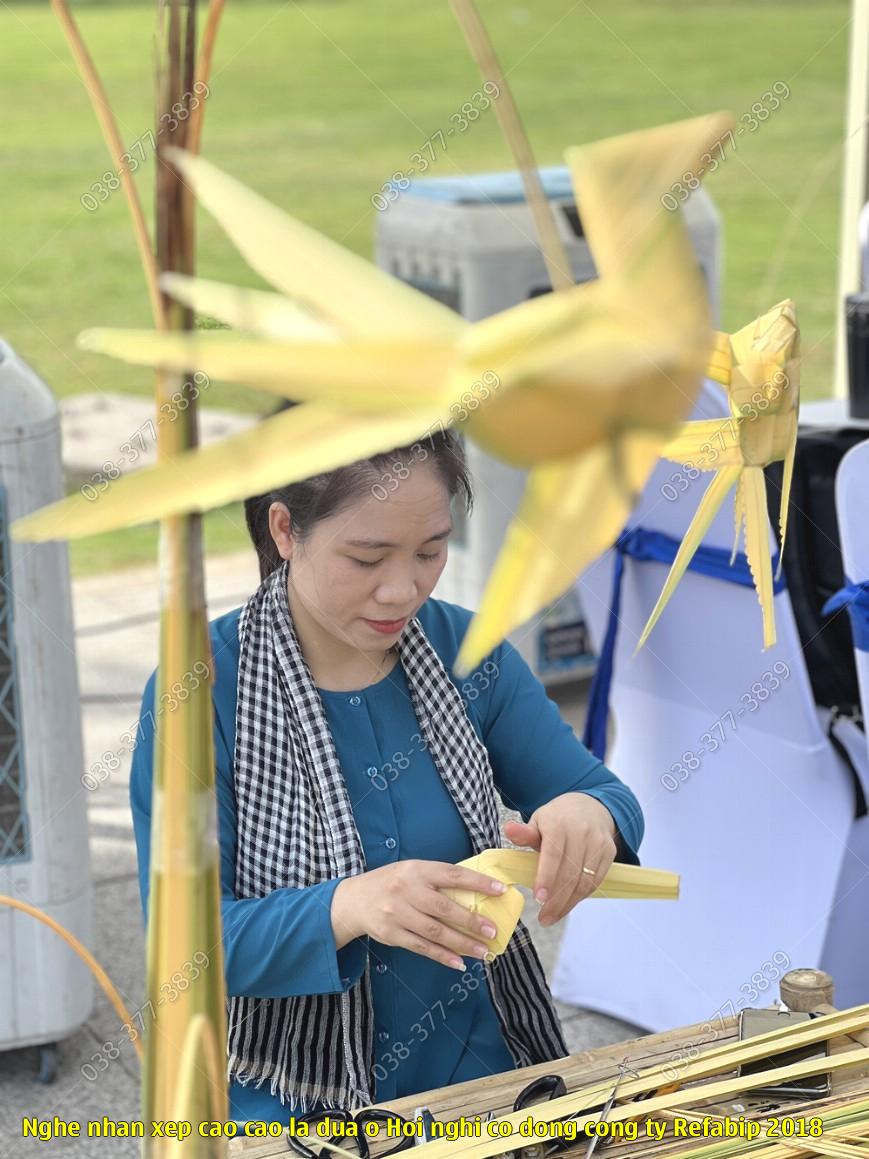 Nghe nhan xep cao cao la dua o Hoi nghi co dong cong ty Refabip 2018