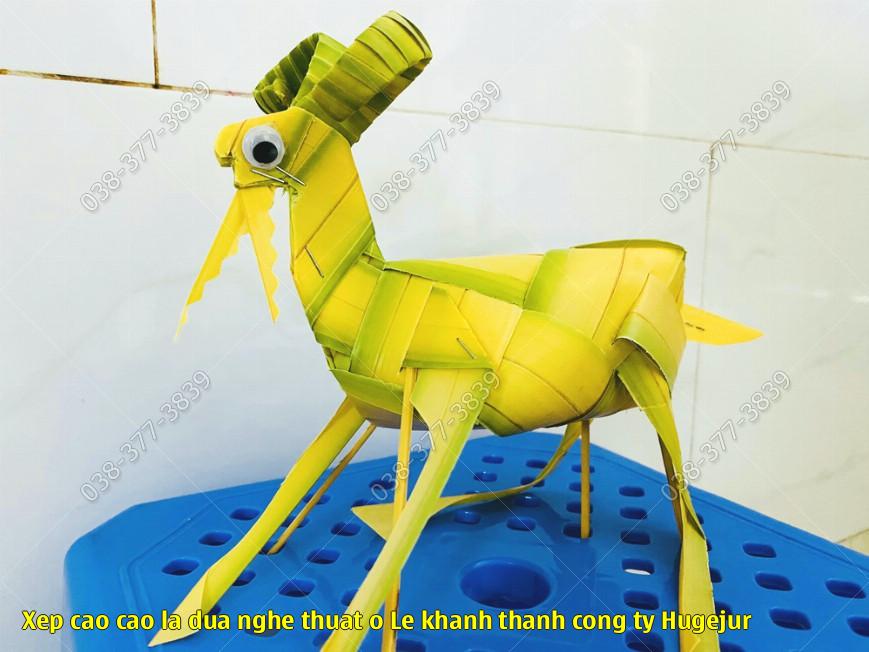 Xep cao cao la dua nghe thuat o Le khanh thanh cong ty Hugejur